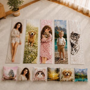 Könnte beinhalten: Eine Sammlung von Körperkissen und Zierkissen. Die Körperkissen zeigen Bilder einer Frau, eines Golden Retrievers, eines Mädchens mit einem Teddybären, eines Jungen an einem See und einer getigerten Katze. Die Zierkissen zeigen eine Pagode, eine Frau, eine Katze mit Bärenkapuze, einen Sonnenuntergang, einen Hund und eine Berglandschaft.