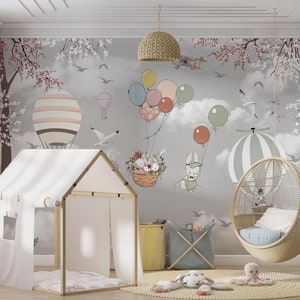 Carta da parati per bambini con palloncini volanti, murale con simpatici animali volanti, rami di alberi rosa con nuvole bianche su grigio, decorazione da parete, decorazione per la casa