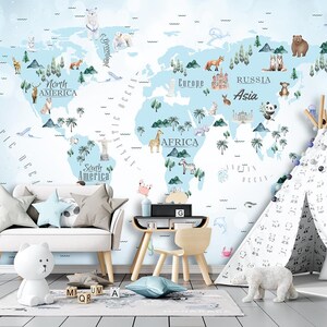 Camera dei bambini con toni azzurri e carta da parati con mappa del mondo, carta da parati con mappa del mondo autoadesiva da staccare e incollare