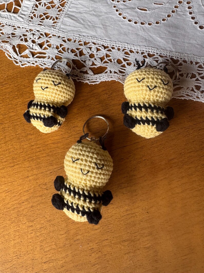 Bee Crochet Keychains | Crochet Bag Charms Animal Figures | Gift Idea ...