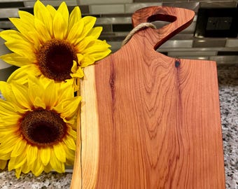 Live Edge Juniper Charcuterie Board: Aromatic Wood Serving Tray