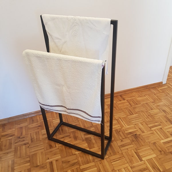 2 Tiers Metal Freestanding Towel Rack, Towel Ladder for Bathroom, Towel Holder Ladder Drying Rack, Blanket Ladder Shelf, Display Rack