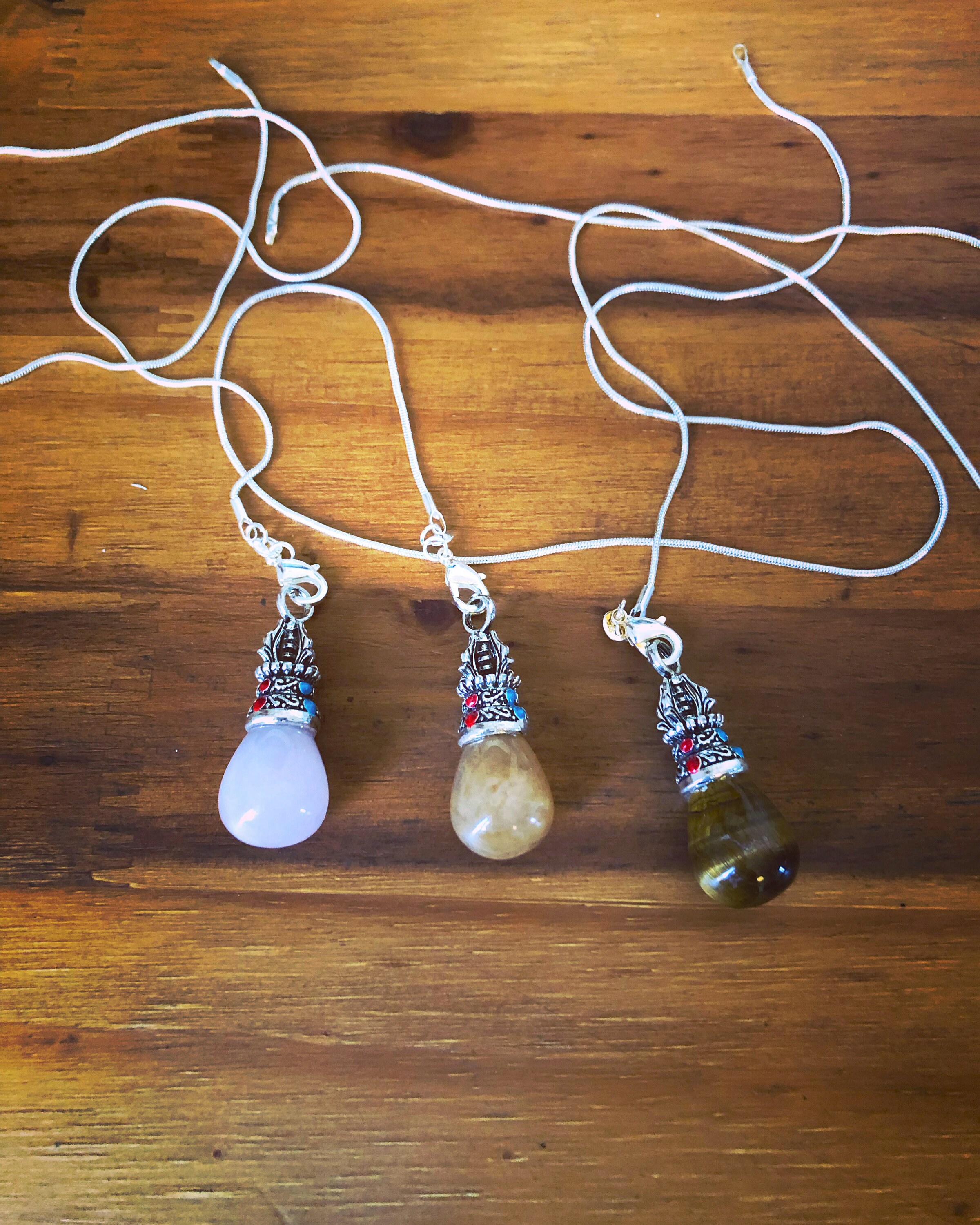 Pendule en Pierre Semi Précieuse