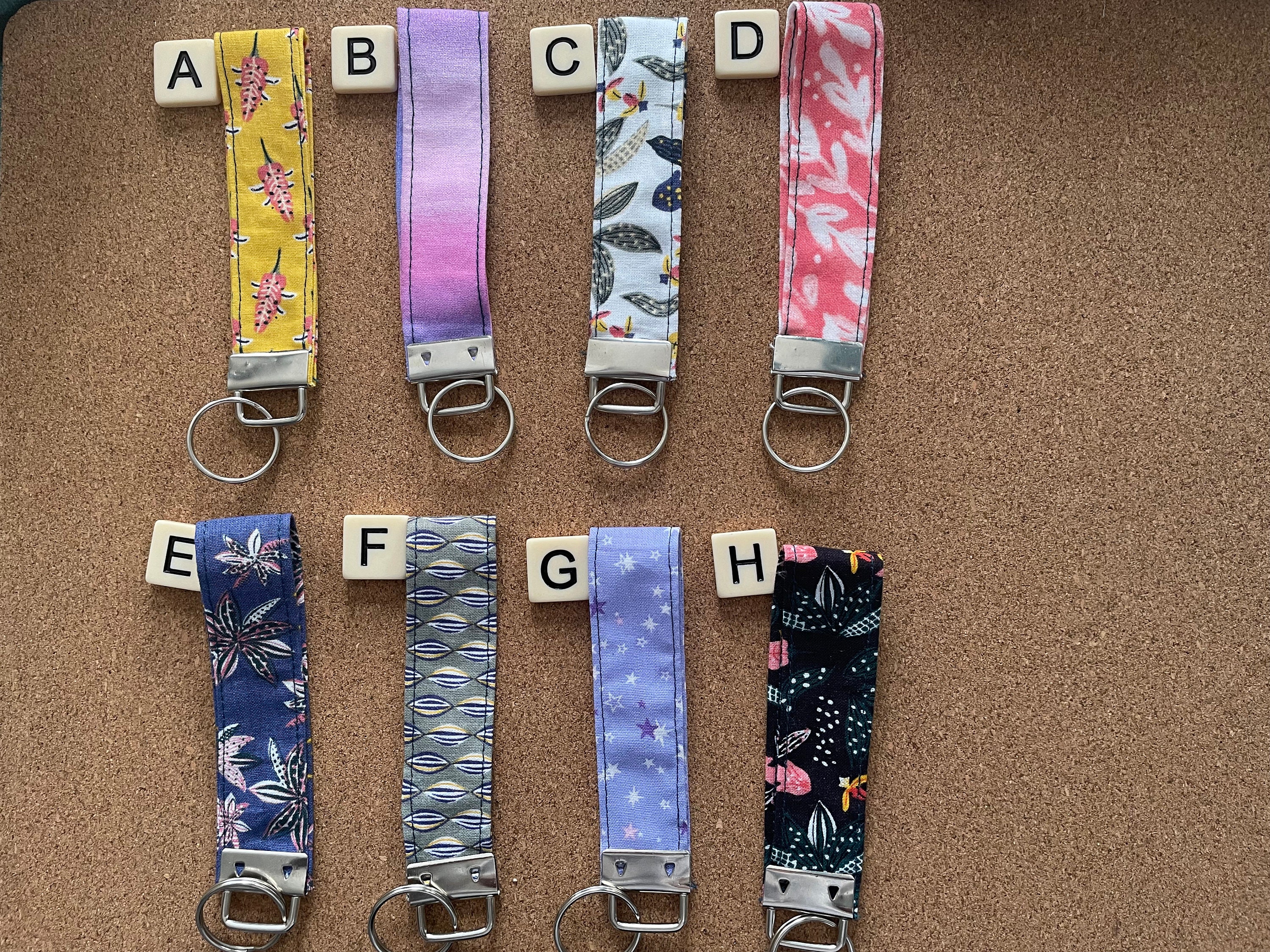 Fabric loop shop keychain