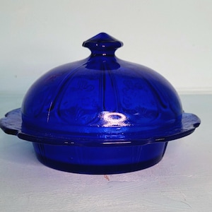 Jeannette Depression Glass Cherry Blossom Round Covered Butter Dish
