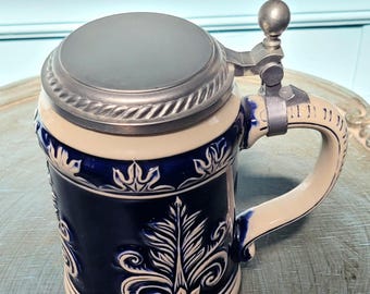 ヴィンテージのドイツ製ビールジョッキ（ピューター蓋付きミニチュア