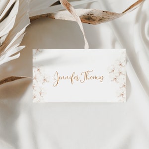 Tarjeta de lugar de boda floral blanca y dorada, tarjetas de lugar boho, tarjetas de nombre de boda elegantes, planas y en carpa plegadas, tarjeta de lugar de bricolaje - MILAN