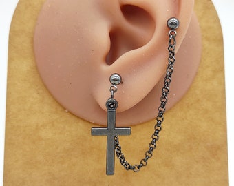 Orecchino a catena con croce in metallo canna di fucile, perno gotico per cartilagine, per uomo e donna