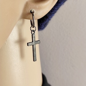 Croix en métal à clipser, Boucle d'oreille pour homme, Boucle d'oreille pour homme grise, Non percé, Pendentif croix unisexe, Religieuse à clip, Pendentif de protection