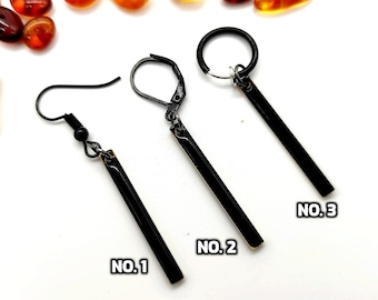 Svart emaljörhänge med clips, mässingshänge, utan hål