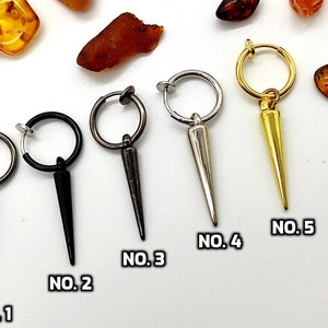 Een clip-on oorbel, geen gaatjes, zwarte spike clip-on, bronskleurige spike clip-on, acryl spike clip-on, zilveren spike hanger, gouden spike hanger
