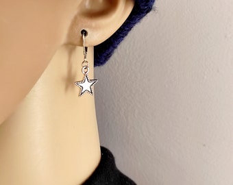 Silver star earring, Silver star men, Silver star dangle, Mini star dangle, Celestial earring, Celestial dangle, Women star earring Men gift