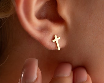 Sterlingzilveren kruisoorbellen: minimalistische religieuze sieraden