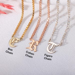 Collar con letra de plata, delicado colgante gótico inglés antiguo, collar con letra inicial, joyería minimalista, regalo de San Valentín para ella