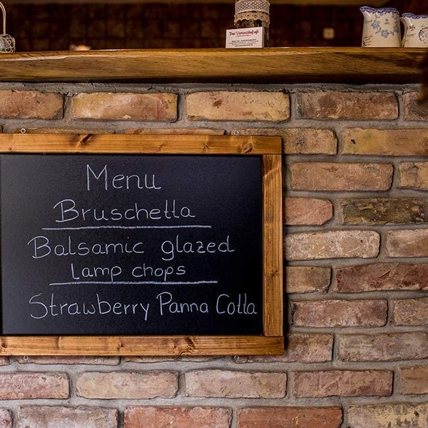 Rustikale Kreidetafel Wandtafel mit Holzrahmen zur Beschriftung mit Kreide im Landhausstil in verschiedenen Größen - Teak