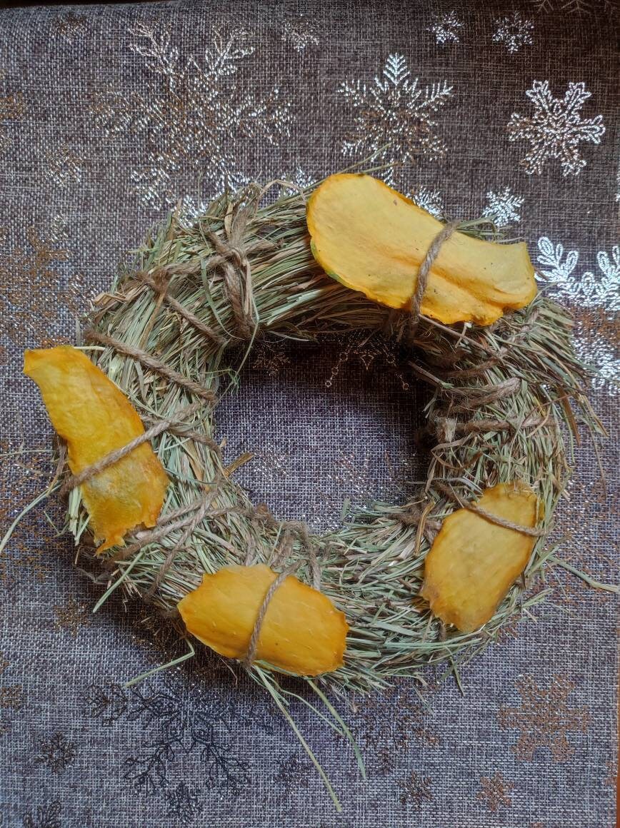 Couronne de Foin à La Mangue