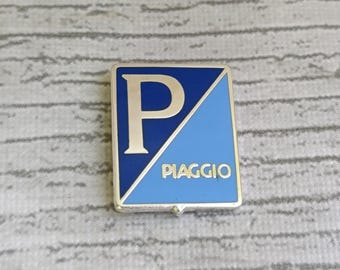 Vespa Piaggio metal pin