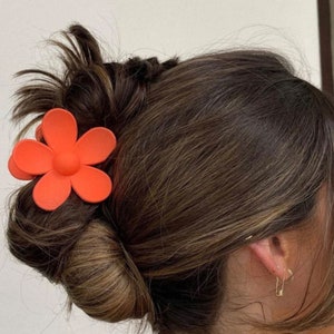Gerber Daisy Jumbo 2.8&quot; Flower Hair Claw Clip| Bridesmaid Claw Clip Gift|