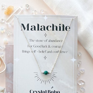 Collar de malaquita de plata, collar de cuentas de malaquita, gargantilla de piedras preciosas de 3 cuentas, collar de malaquita ajustable, propiedades de cristal en una tarjeta de regalo