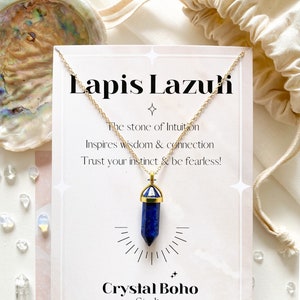 Collar de Lapis Lazuli de oro, collar de punto de cristal azul, collar ajustable de Lapis Lazuli con propiedades de cristal en una tarjeta de regalo.