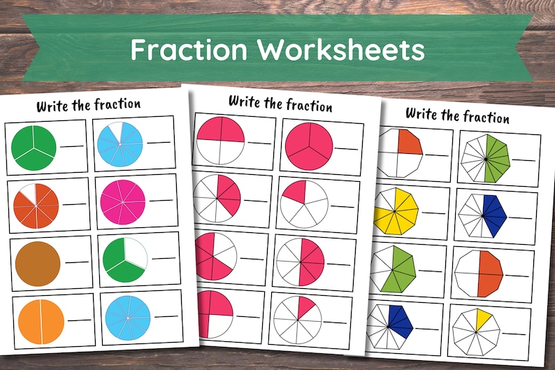 Pode incluir: Folhas de trabalho de fra&ccedil;&otilde;es com diagramas circulares coloridos, cada um dividido em segmentos. As folhas de trabalho apresentam o texto "Escreva a fra&ccedil;&atilde;o" acima de cada conjunto de diagramas, projetadas para fins educacionais. Os diagramas s&atilde;o de v&aacute;rias cores.