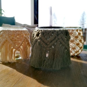 Tea lights in macrame