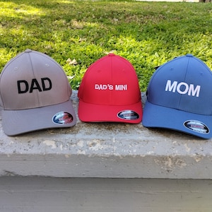 Dad, Mom, Dad's Mini, Matching hats for father, mother and son/daughter, Set of three fitted baseball caps for parents and kid, Embroidery