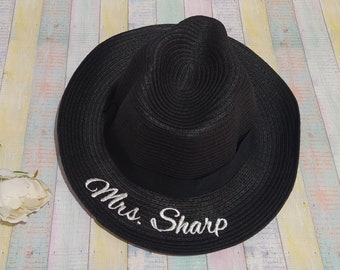 Type name or text | Panama styled straw hats | Personalized | Machine embroidered | Trilby hat | Made of paper straw