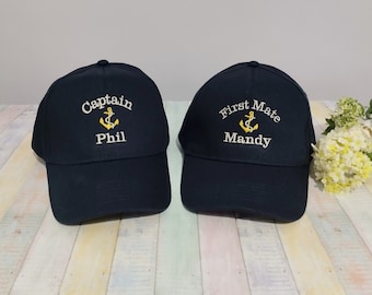 Captain First Mate, anchor and names | Matching hats | Set of two caps | Machine embroidery | Adjustable baseball caps