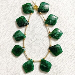 Green Jade Briolette Gemstone Line: Faceted Leaf Beads, 8 Inch