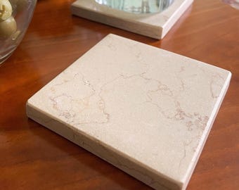 Set di sottobicchieri in marmo di Trani - Pietra naturale rustica - Sottotazza in pietra beige - Idea regalo - Marmo sottile quadrato
