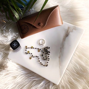 Calacatta Gold marble Catchall Made In Italy - gift idea - home accessories with a minimal and elegant design in natural stone - home decor