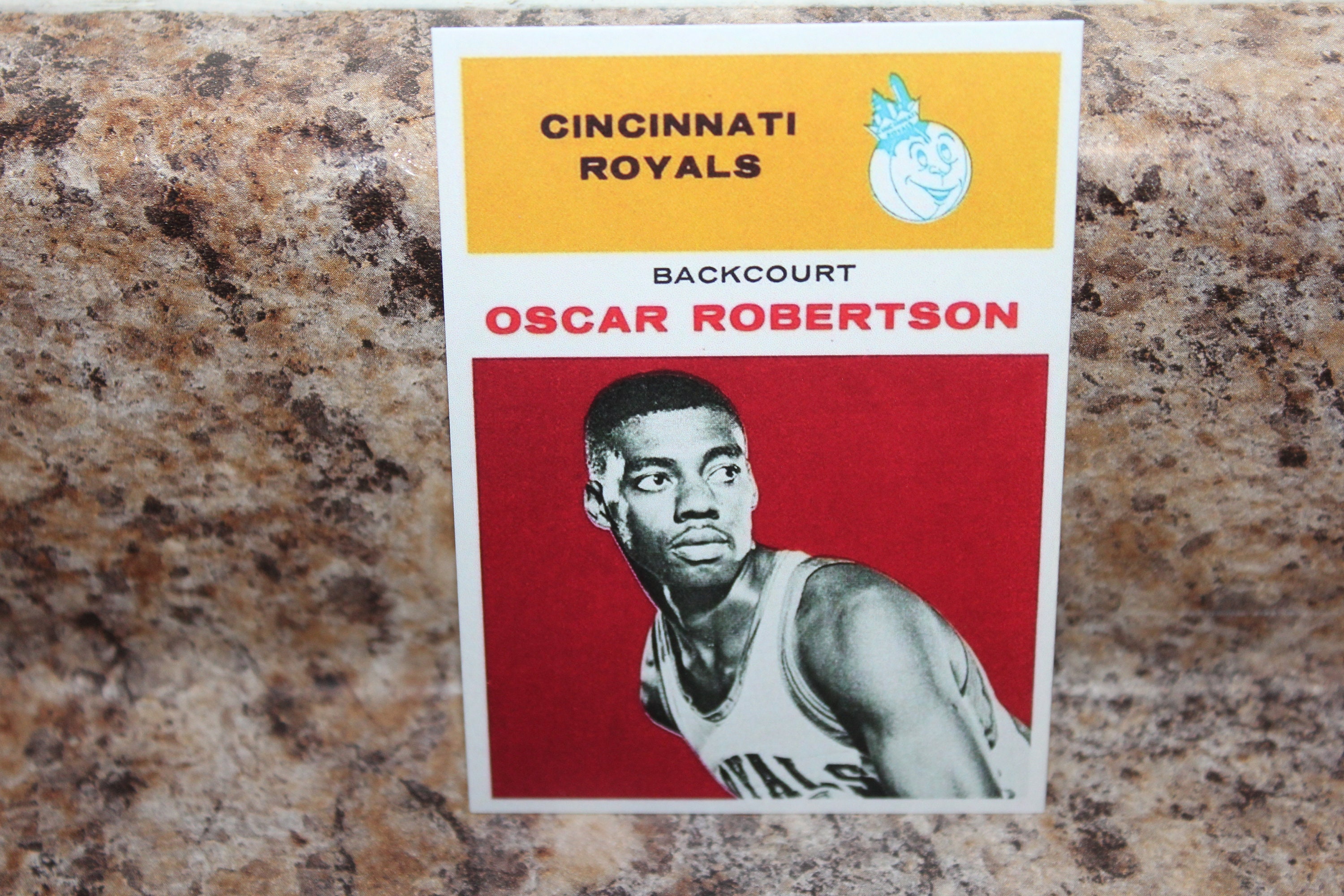 Oscar Robertson 1969-70 Topps Tall Boys Cincinnati Royals VG