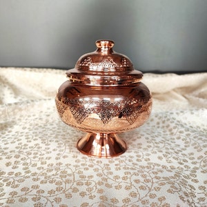Copper spice container,copper sugar bowl,copper seasoning holder,spice jar with lid,copper kitchen decor,handmade copper box,copper canister