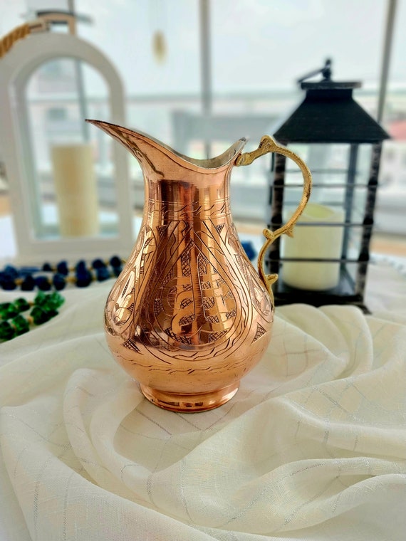 Handmade copper 2 liters pitcher,pure copper hammered jug,copper drinkware,traditional water pitcher ,bar decor, home and kitchen decoration