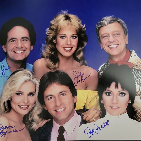 Three's Company signed 16x20 photo Joyce DeWitt Richard Kline Priscilla Barnes Jenilee Harrison JSA coa