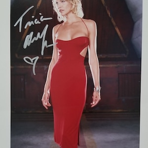 Tricia Helfer signed SEXY 8x10 photo Number Six Battlestar Galactica Lucifer JSA coa