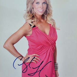 Cheryl Hines signed 8x10 photo Curb Your Enthusiasm Beckett coa