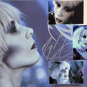 Gigi Edgley signed 8x10 photo Chiana Farscape
