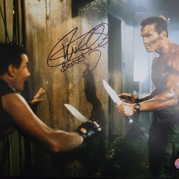 Vernon Wells Bennett signed 11x14 photo Commando Arnold Schwarzenegger Beckett coa