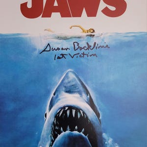 Susan Backlinie signed 8x10 iconic photo Jaws 1st Victim Chrissie
