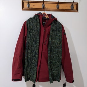 Handgestrickte Waldrankenschal
