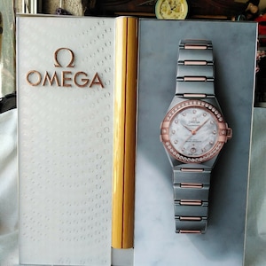 Omega watch advertising, watch advertising store display, advertising store display omega advertising store display, omega watch advertising