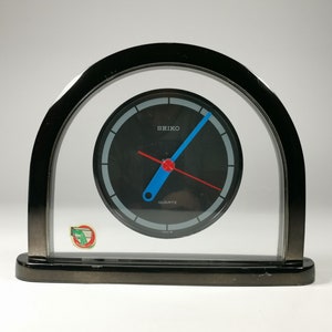 Seiko Quartz QZ222K Half Moon Desk Clock Vintage Retro Memphis Style Postmodern Task Clock