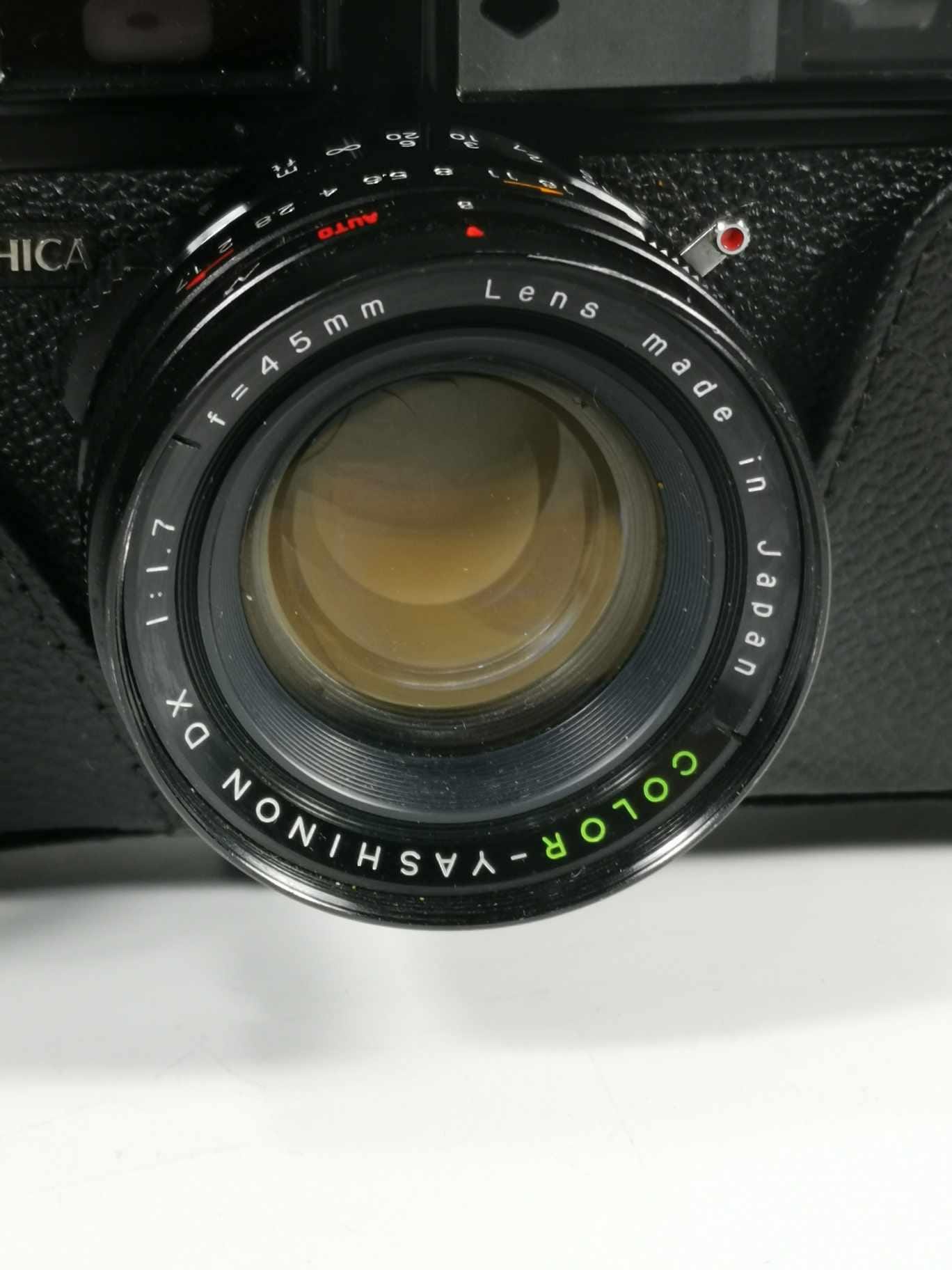 Vintage 1970s Yashica Electro 35 GSN Rangefinder Film Camera