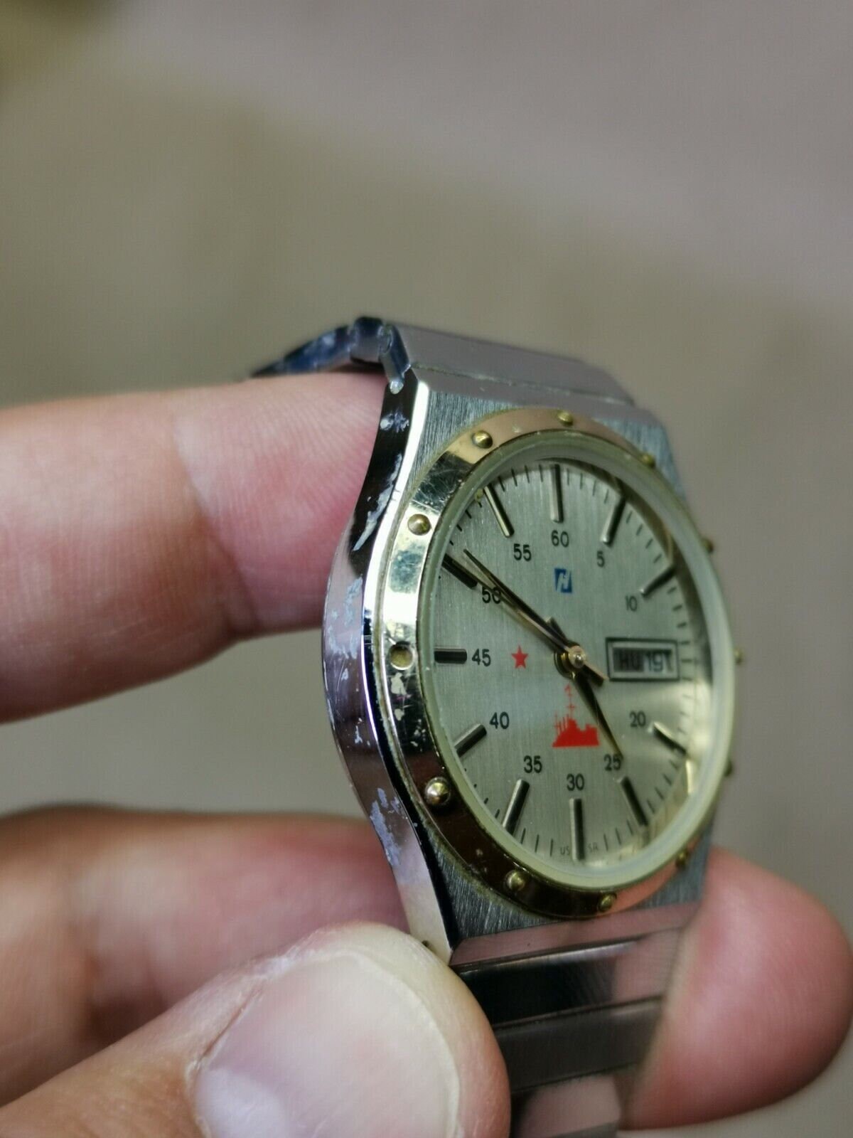 ソ連製メンズ腕時計（海軍艦艇のヴィンテージ）部品取りまたは修理用