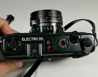 Vintage 1970s Yashica Electro 35 GSN Rangefinder Film Camera