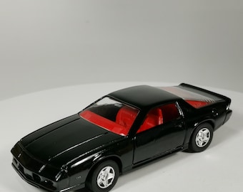 シボレー カマロ 1971 | ヴィンテージ モデルカー | 1/18 スケール