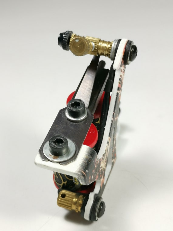 Skull Pattern Professional Coil Tattoo Machine for Liner