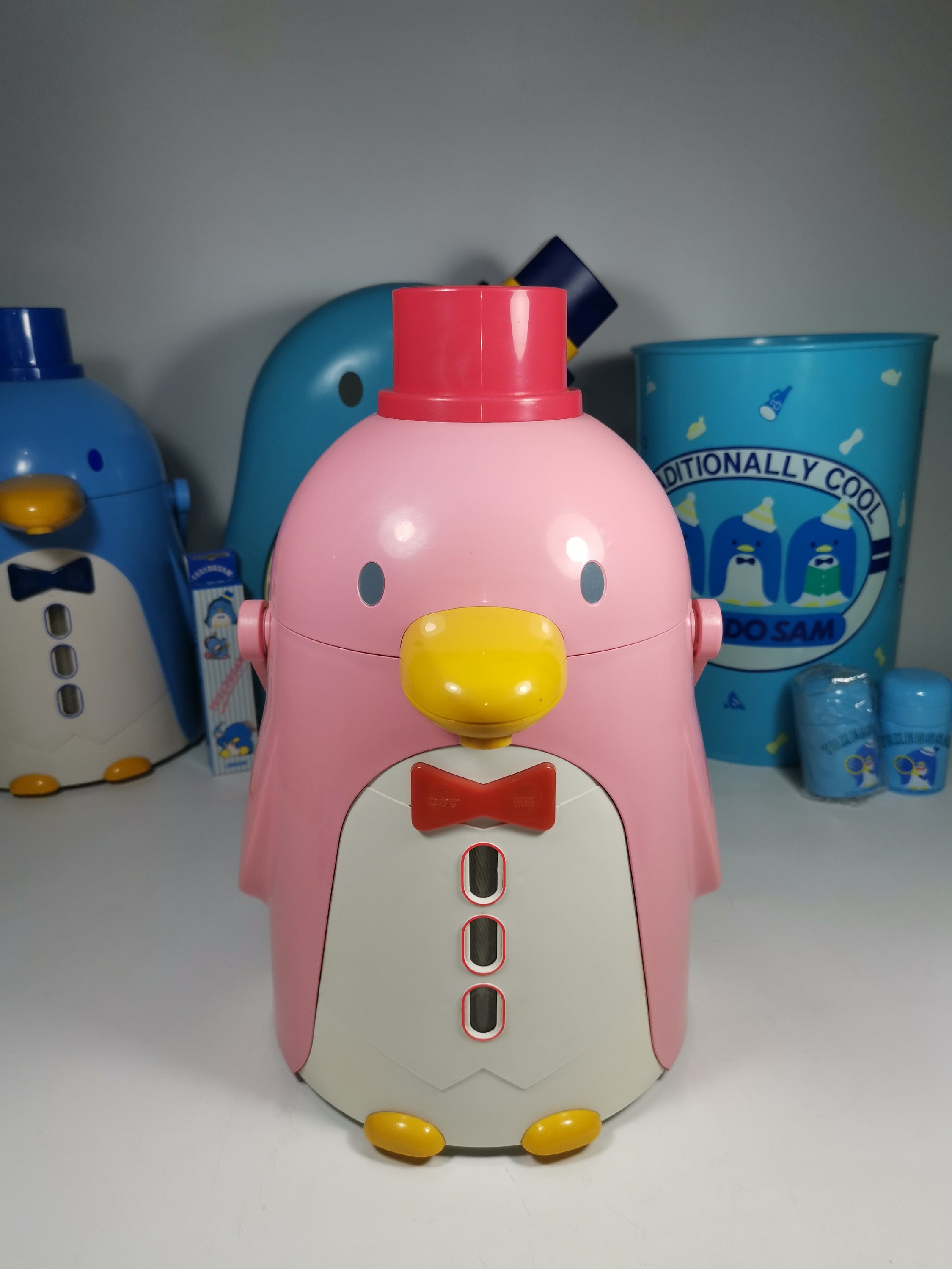 Tuxedo Sam Pink Plastic Kettle Vintage Sanrio Ltd 80s 100V. Made